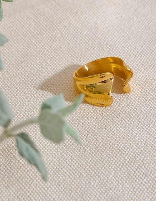 Geometric Open Statement Texture Ring - Ecru