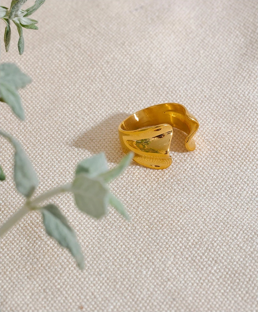 Geometric Open Statement Texture Ring - Ecru