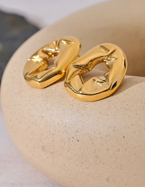Hollow Geometric Statement Texture Earrings - Ecru