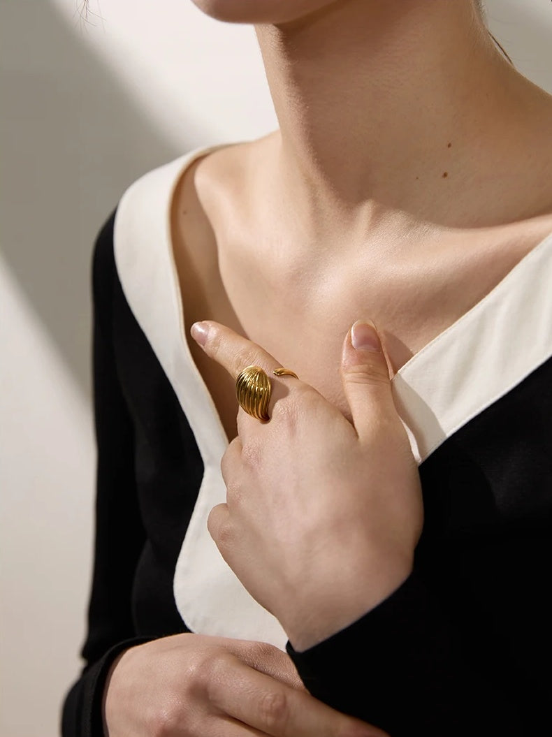 Stripe Geometric Fashion Open Ring - Ecru
