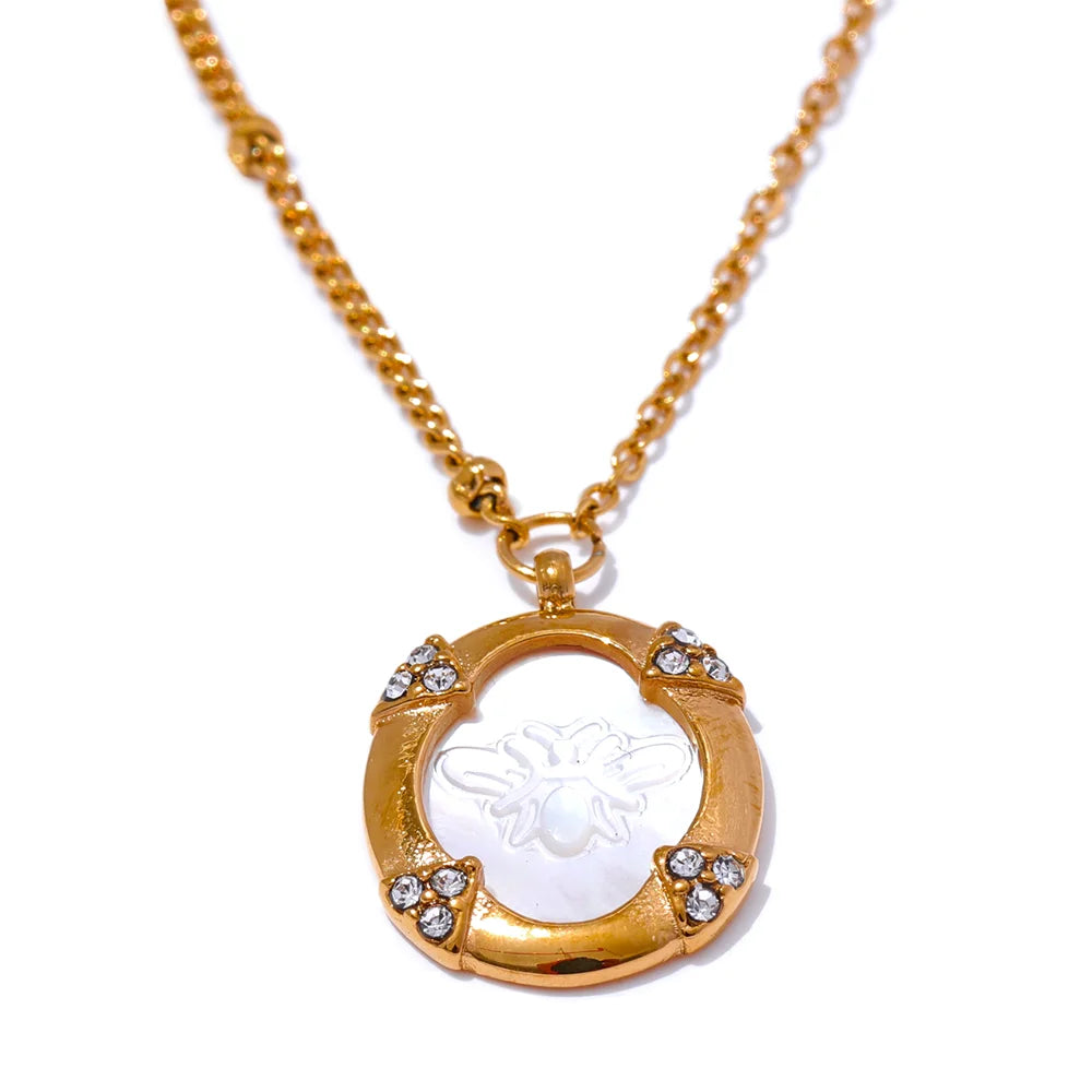 Zircon Shell Pendant Statement Necklace - Ecru