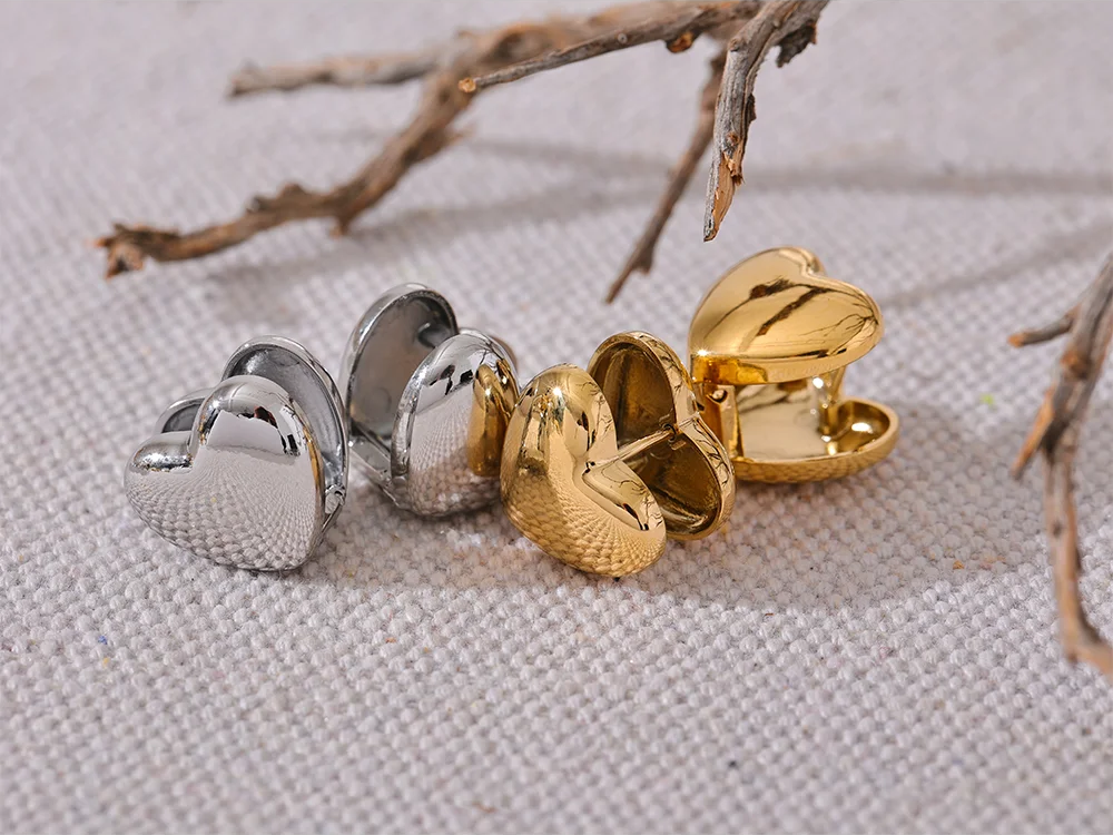 Heart Love Double Face Earrings - Ecru